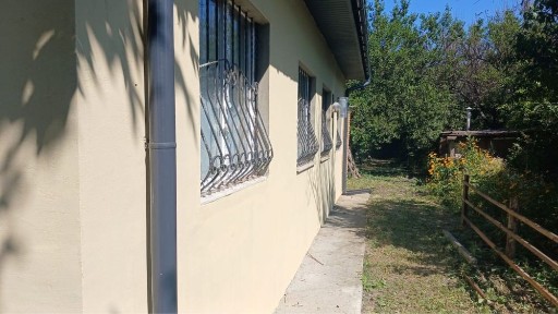 Будинок 100 кв. м. Ділянка 25 сот.