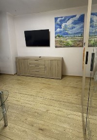 ^ Продаж 2-х поверхневої квартири