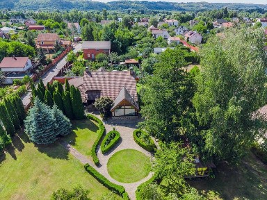 Новообухівська трасса, Романків, КМ «Енергетик», будинок біля озера