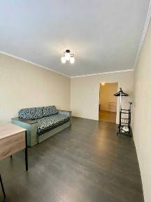 Хорольська 1А, 1к, є генератор на ліфт та воду. м Чернігівська 15хв