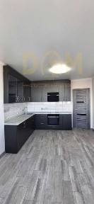 Продам 3-кімнатну квартиру з новим ремонтом на вул. Юрія Пасхаліна, 17