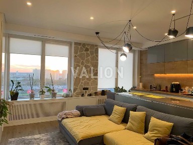 Продаж 3 кімн. по вул. Богатирській 6 а, метро Мінська, Героів Дніпра.