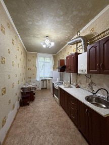 Продаю 2-к/к ЦЕНТР. Вул. Адміральська.
