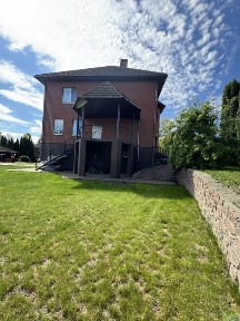 Ексклюзивний триповерховий будинок 398,5 м² на 40 сотках | с. Гореничі