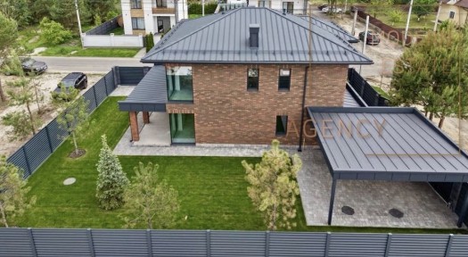 Будинок гореничі 180м2