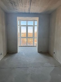 Продам трехкомнатную квартиру в центре город