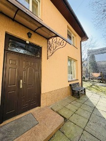 Продаж двохповерхової квартири в центрі Львова!