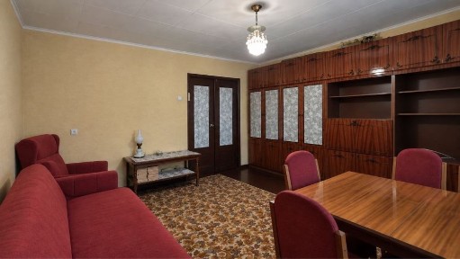 Продам 2 -кімнатну квартиру ж. м.Червоний Камінь. Правий Берег