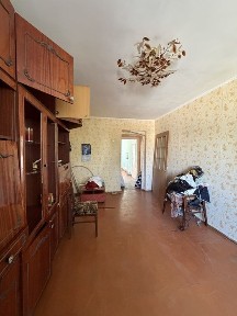 Продаж 2х кімн квартири вул Домбровського рн Дастору 3/5 поверх цегляного будинку