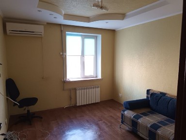 Продаж кімнат 43.2 кв. м. в гуртожитку на пр. Корабелів