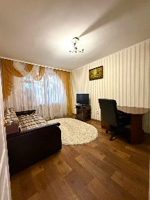 Продаж 3-и кімнатної квартири у безпечному районі Салтівки з ремонтом, меблями та технікою.