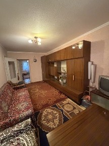2к Виставка залишається усе