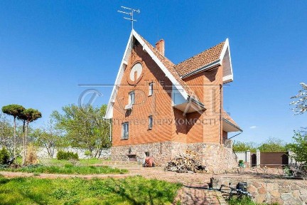 Оренда будинку 300 м² у с. Кийлів | Простір, природа та комфорт