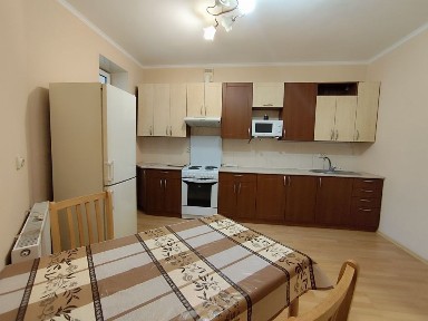 Оренда 3к. квартири вул. Салютна 1Б