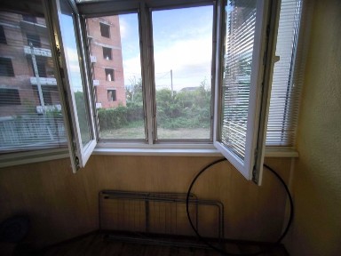 Продам 2-кімнатну квартиру з ремонтом в центрі Гостомеля