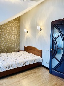 Продаж 3 кімнатної квартири 102 м2 у м. Вишневе вул. К. Скрябіна 15