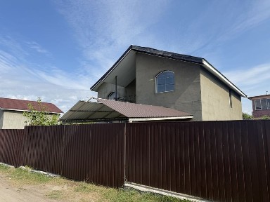 Продаж будинку в самому центрі м. Бориспіль ( 175 кв. метрів)