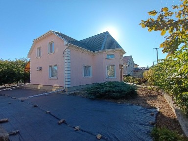 СРОЧНО! Продам капитальный дом в Совиньоне. Двухэтажный на 10сотках. ТОП.