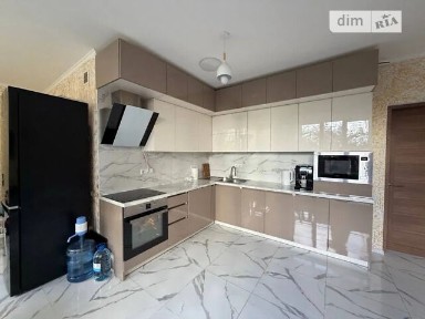 Продаж 2к квартири 80 кв. м на вул. Салютна 2А, кв. 96 • ID 34770405