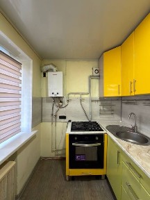 Продаж великої двох кімнатної квартири