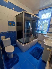 Продається НЕ ДОРОГО ! хороша, щаслива 3- кімнатна квартира - сталінка в самому центрі міста Самар