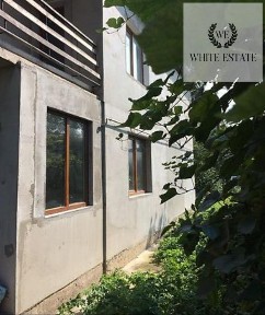 Продаж будинку по вул. Вільхова