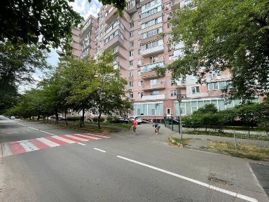 Оренда Фасадного, Торгового приміщення на Януша Корчака 118м2
