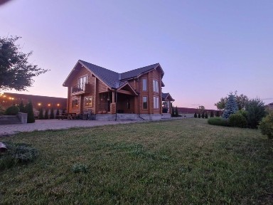 Sky Hill Retreat локація для ретритів, йогі та відпочинку. Простір, щоб дихати. Простір, щоб бути собою.