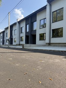 Готовий таун З газом Гореничі