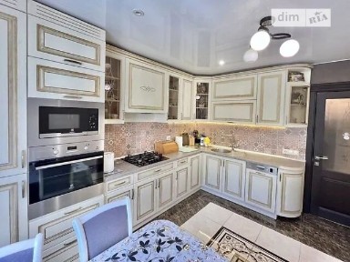 Продаж 3к квартири 92 кв. м на вул. Свободи 14/1 • ID 34772043