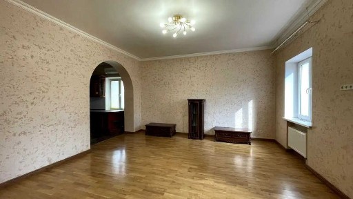 Без %. вул. Монтажників 500 м2. Велика парковка. Генератор Укриття.