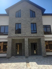Продаж таунхаусу в гарній локації с. Петропавлівська Борщагівка