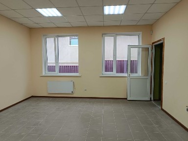 Здаються окремі приміщення 34-60 кв. м під комерцію р-н вул. Виговського, ремонт, свій санвузол, сигналізація