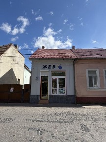 Продається магазин в центральній частині міста