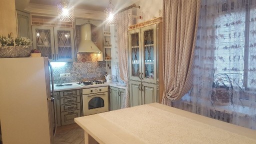 Оренда 2-кімнатної квартири 40 м², Набережно-Лугова вул., 5