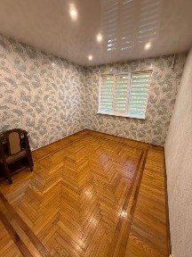 Трикімнатна квартира. Бородянка. Центр міста. 73м2. 2 Балкони. Газ