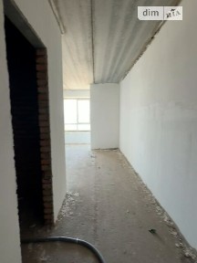 . ПРОДАМ 1к квартиру з частковим ремонтом! БЕЗ КОМІСІЇ! Вже розведена електрика, встановлений щиток в квартирі! Супер локація, виїзд на Київ! ЖК Молодість