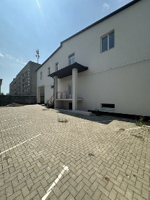 Оренда будівлі/приміщення на Головній