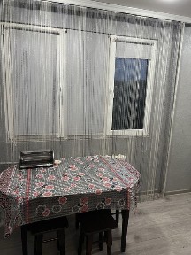 Оренда 3х кім. квартири по вул. Головній, ціна 400 дол.