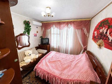 продаю 2х комнатную квартиру 12 продольная 1а