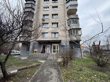 Власник. Симиренко 1 б. 9 лет окупаемость. Продам приміщення з надійними орендарями.