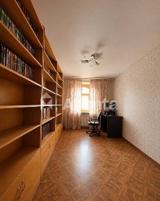 4-х кім. квартира Черемушки, вул. Малиновського 71 кв м з ремонтом.