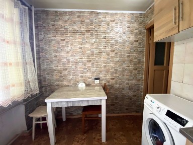 Продается 2-комнатная квартира на ул. Космонавтов / Генерала Петрова, рядом с парком Горького