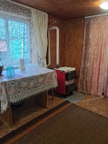 Продам 1/2 будинку