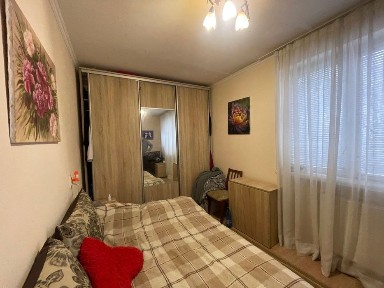 Продається 3 кімнатна квартира в м. Хуст. Центр міста!