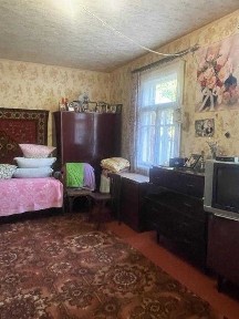 Продам 1 комнатную квартиру р-н Л. Горы, на земле с отдельным двором
