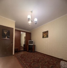 Продам 3к 6/9 67м2 метро Индустриальная! Горизонт! Сертификат! Торг!