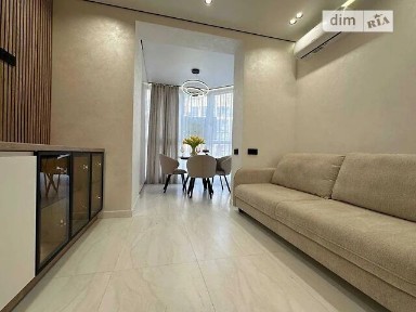 Продаж 2к квартири 67 кв. м на вул. Молодіжна 10 • ID 34773228