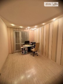 Продаж 3к квартири 64 кв. м на вул. Гвардійців-Широнінців • ID 34772566