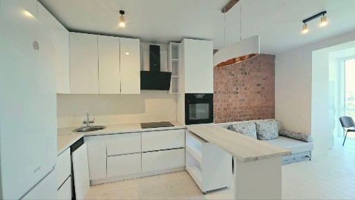 Продаж 2-кімнатної квартири 78 м², Слави бул.